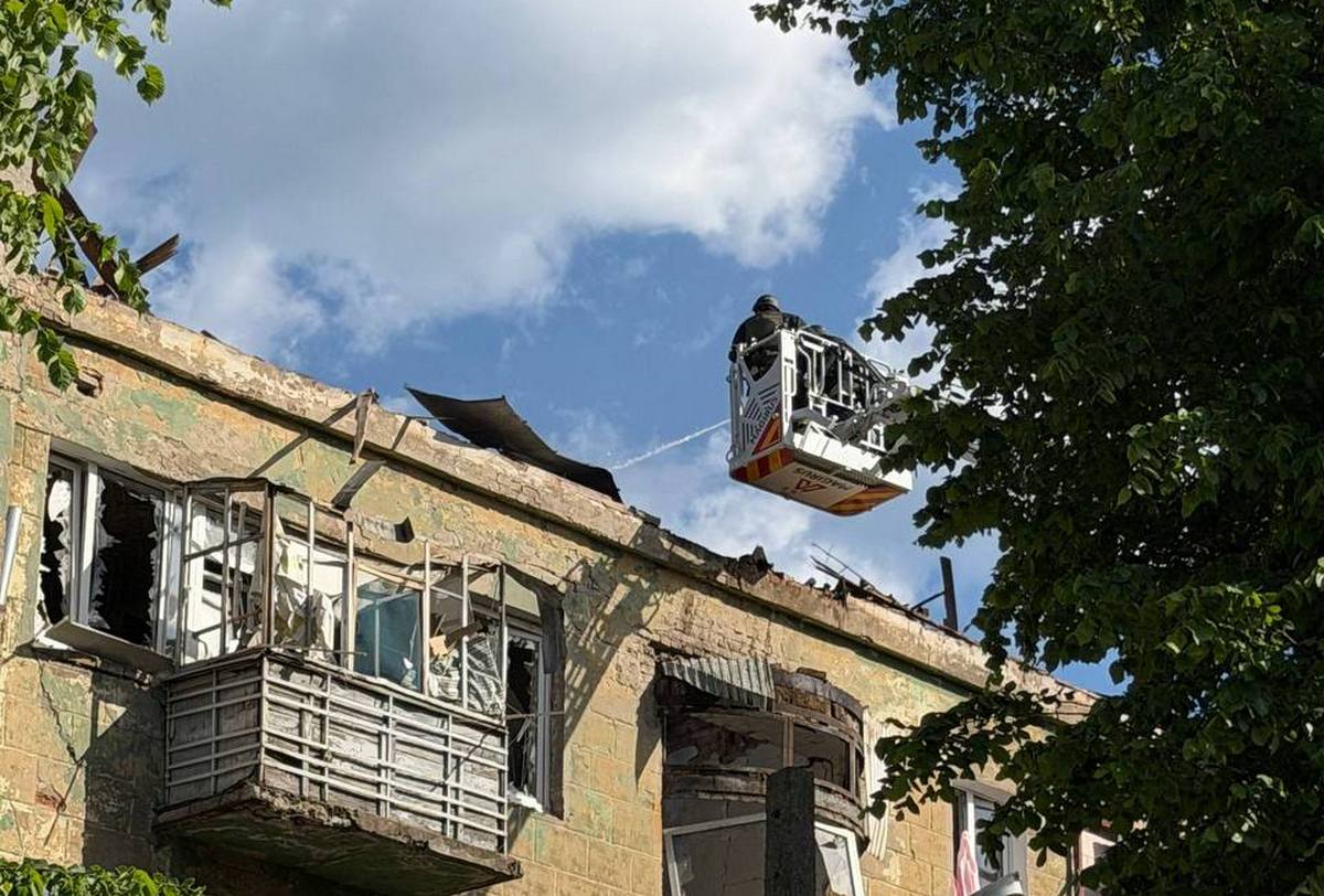 У Дніпрі ліквідовують наслідки чергової ворожої атаки