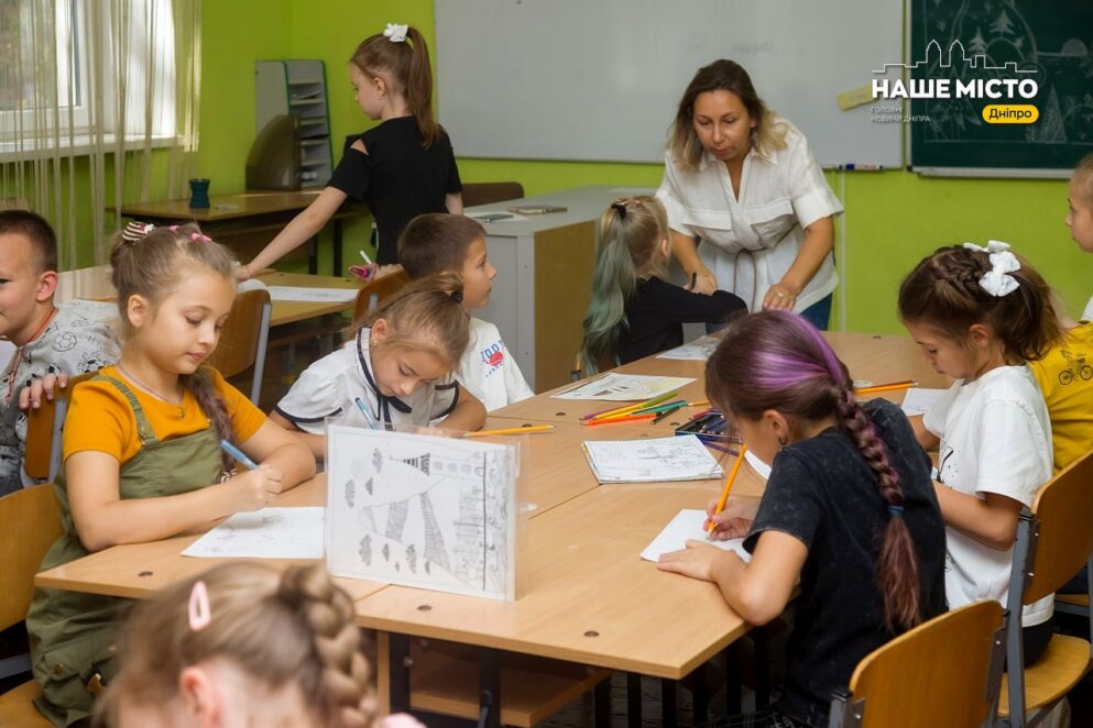Дніпровські школи можуть отримати кошти на ремонт та обладнання
