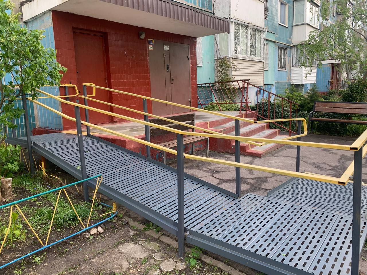 Як встановити пандус у будинках ОСББ та ЖБК у Дніпрі